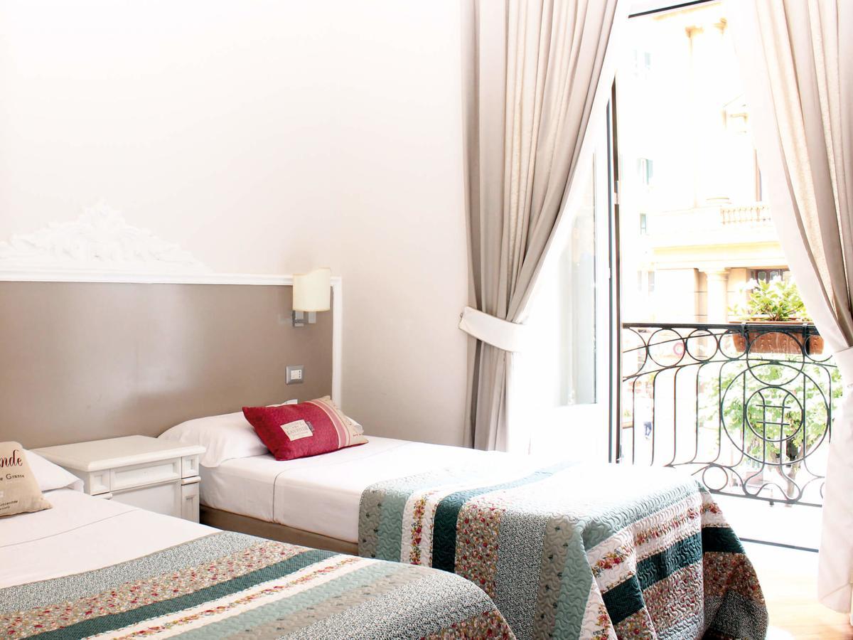 Grand Tour 4Rooms Naples Exterior photo