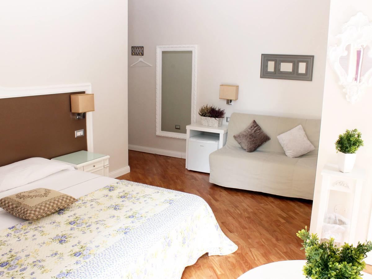 Grand Tour 4Rooms Naples Exterior photo