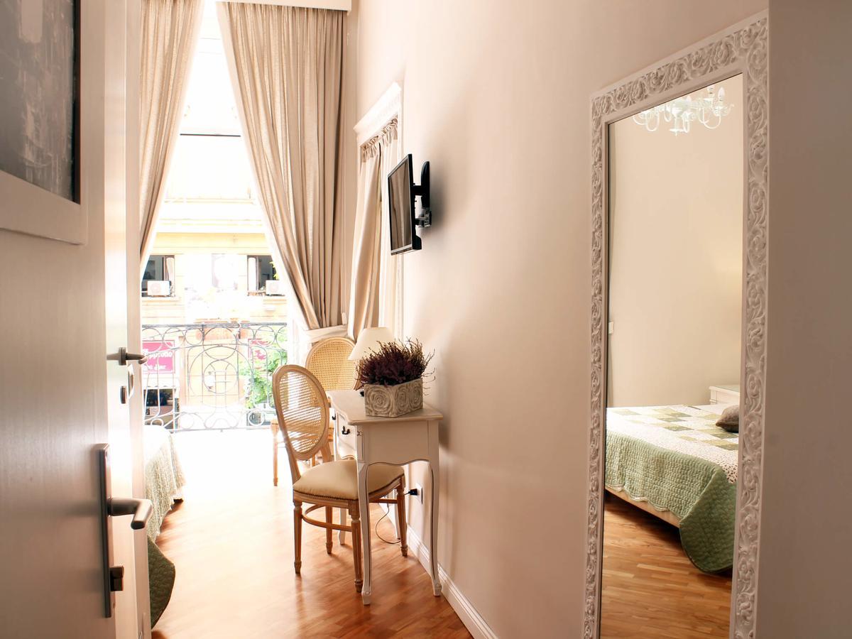 Grand Tour 4Rooms Naples Exterior photo